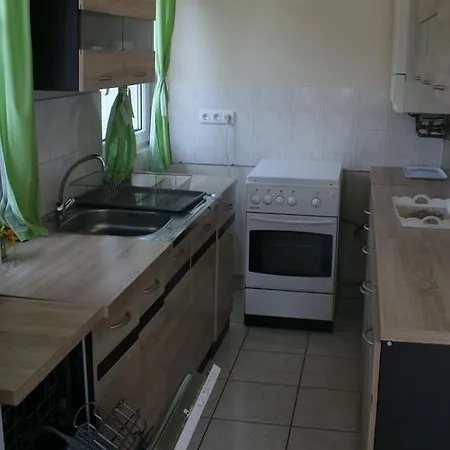 Kapolnai Nyaralohaz Holiday home Balatonoszod